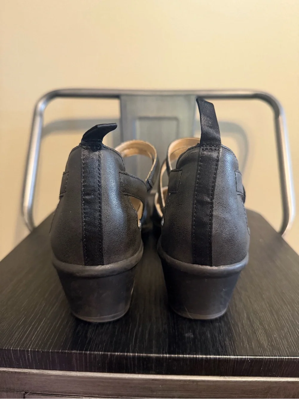 JBU by Jambu Bethany Black Laser Cut Mary Jane Comfort Shoes 9.5